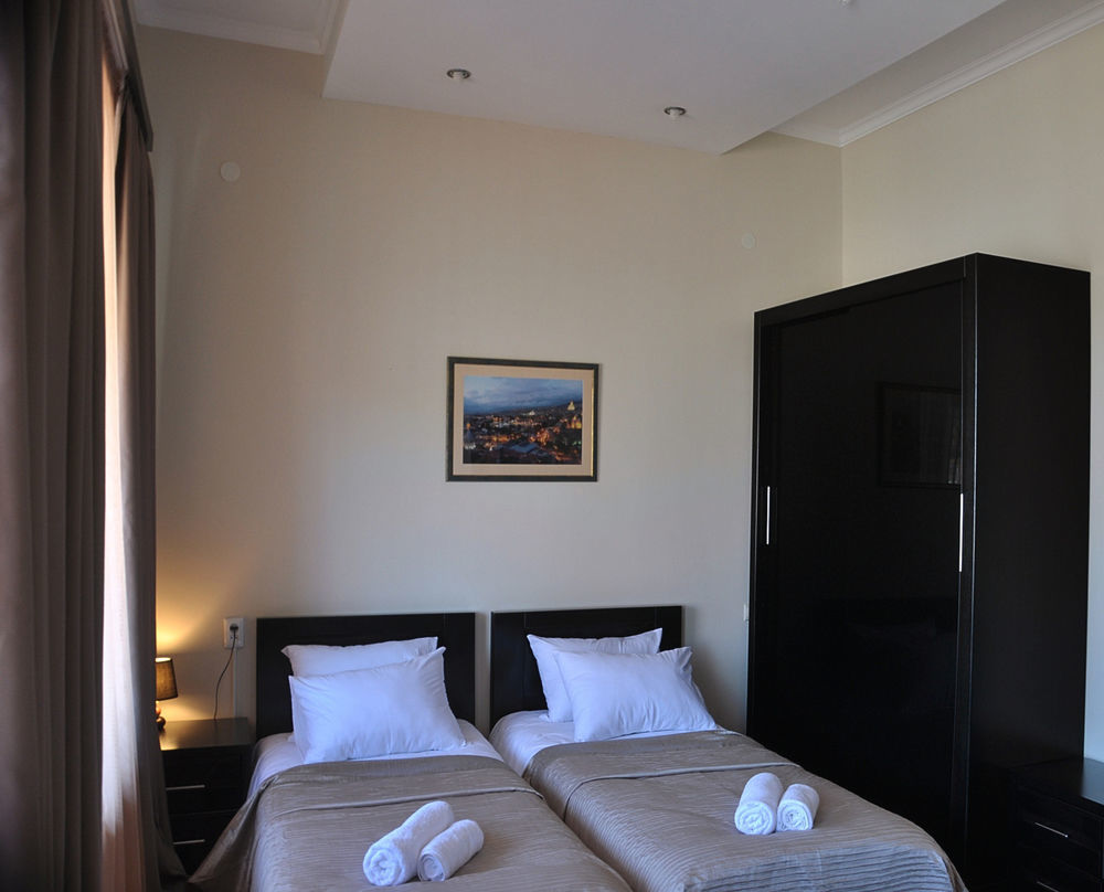 טביליסי Gold Star Hotel מראה חיצוני תמונה