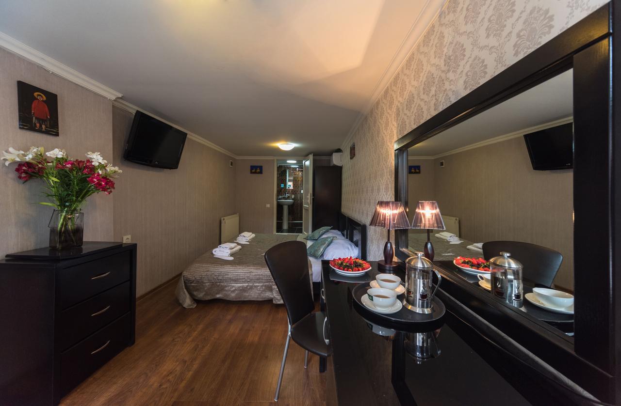 טביליסי Gold Star Hotel מראה חיצוני תמונה